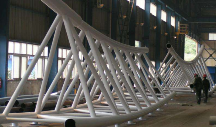 靖江管廊钢结构与桁架结构的管道支架应该如何区分